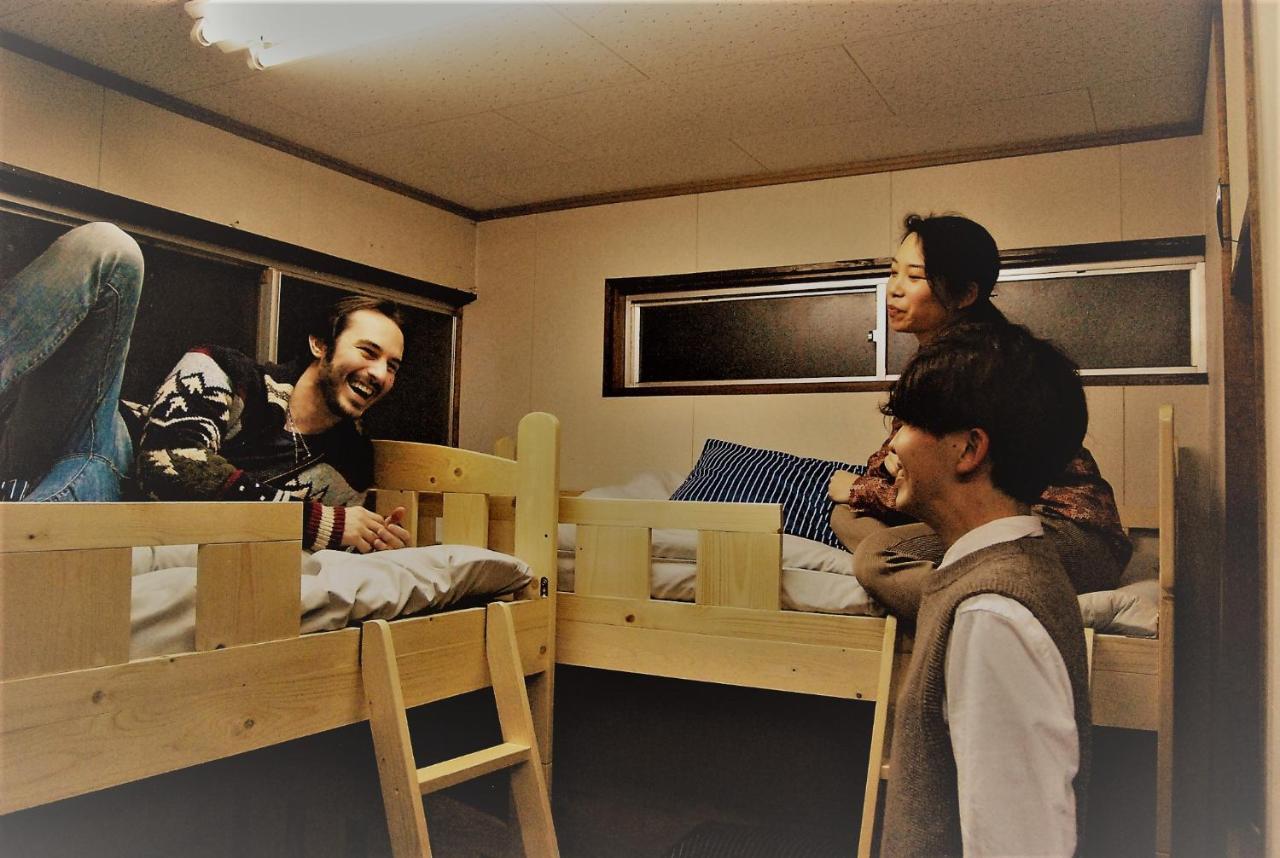 Guesthouse Omoya--全個室--囲炉裏のぬくもりと共にグループの絆を深める古民家宿でゆっくりとした時間を-6名部屋-6名部屋-8名部屋--最大20名-ペット同伴可は一室のみ- Мацуяма Экстерьер фото